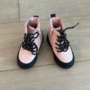 Toddler lace up boots (with zipper) Size 4